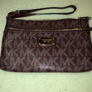 Michael Kors wristlet